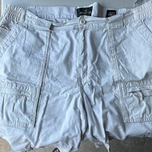Men’s cargo shorts, tan, size 40